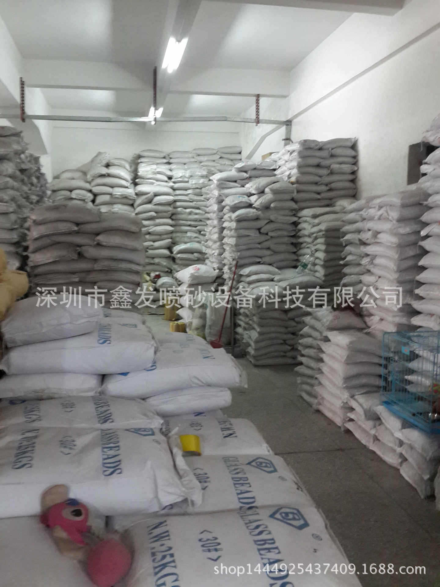 厂家供应贵州玻璃沙 云南玻璃砂 湖南玻璃砂 江西喷砂磨料玻璃沙