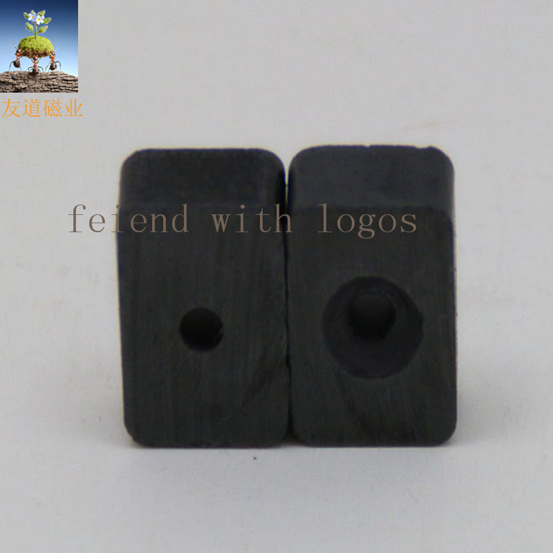 【厂家直销】批发加工方形磁铁  同性异性铁氧体方块打孔
