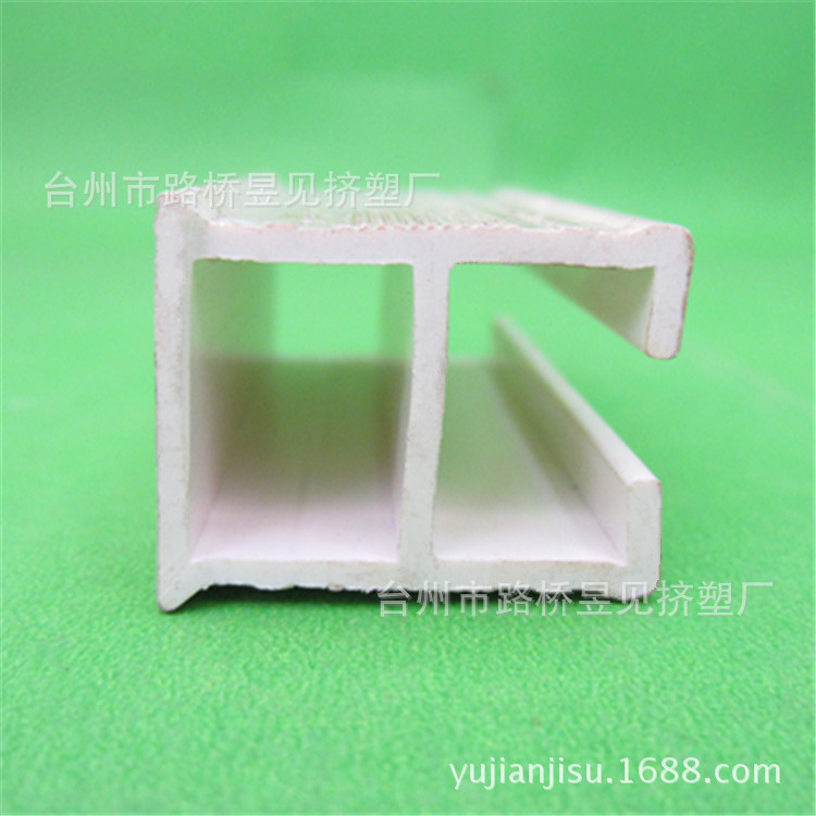 塑料挤出产品 PVC塑料条挤出异型材PVC型材 挤塑加工 来图产品