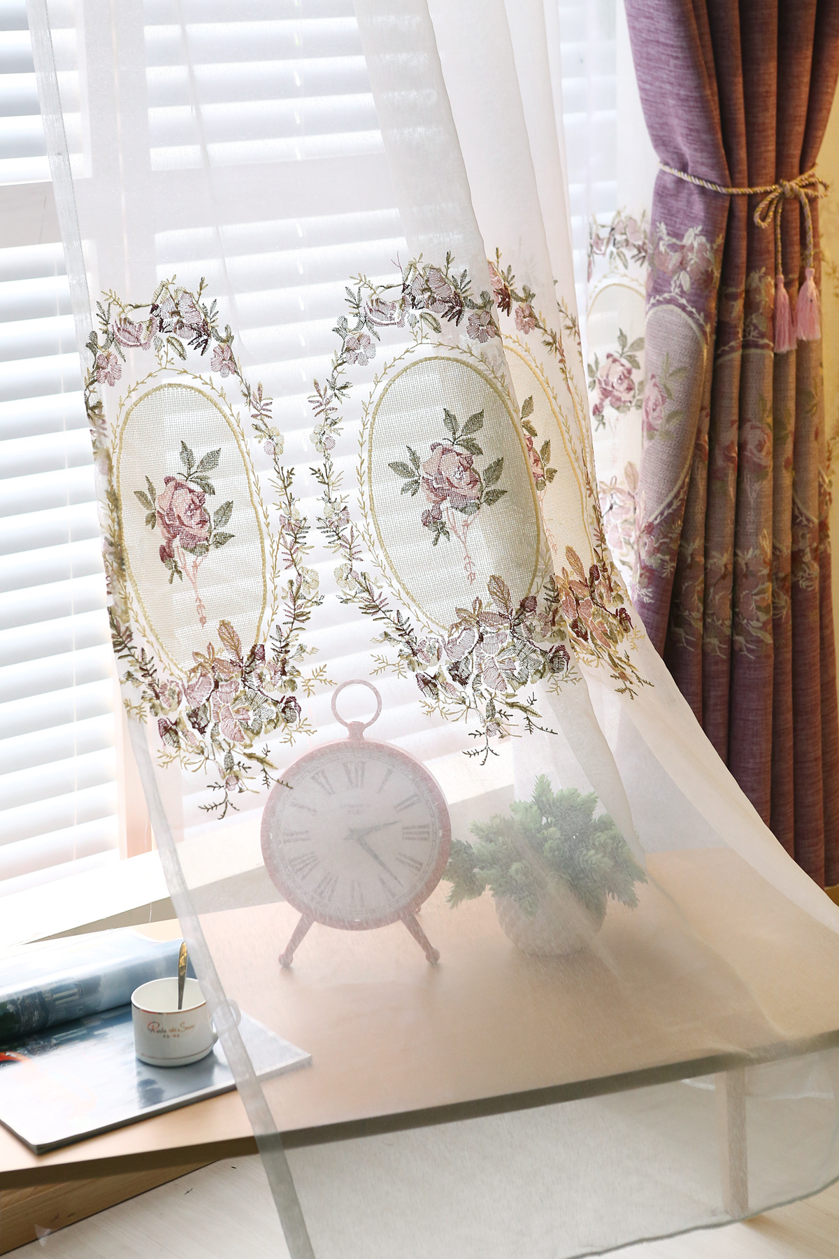 绣花窗纱欧式纯色 客厅卧室飘窗牛奶纱飘窗窗纱成品窗帘原版特价-阿里巴巴