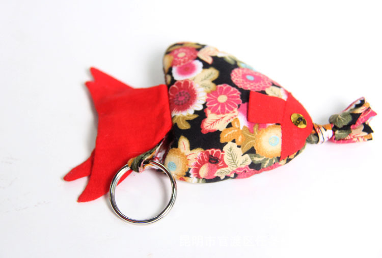 佈藝金魚鑰匙扣包