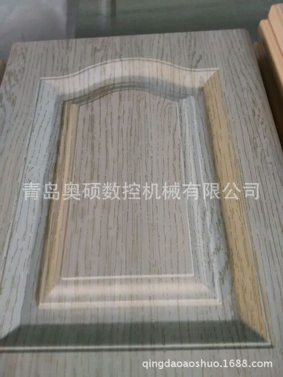 青岛奥硕全自动数控雕刻机 1325三头木工雕刻机 实木门雕花机