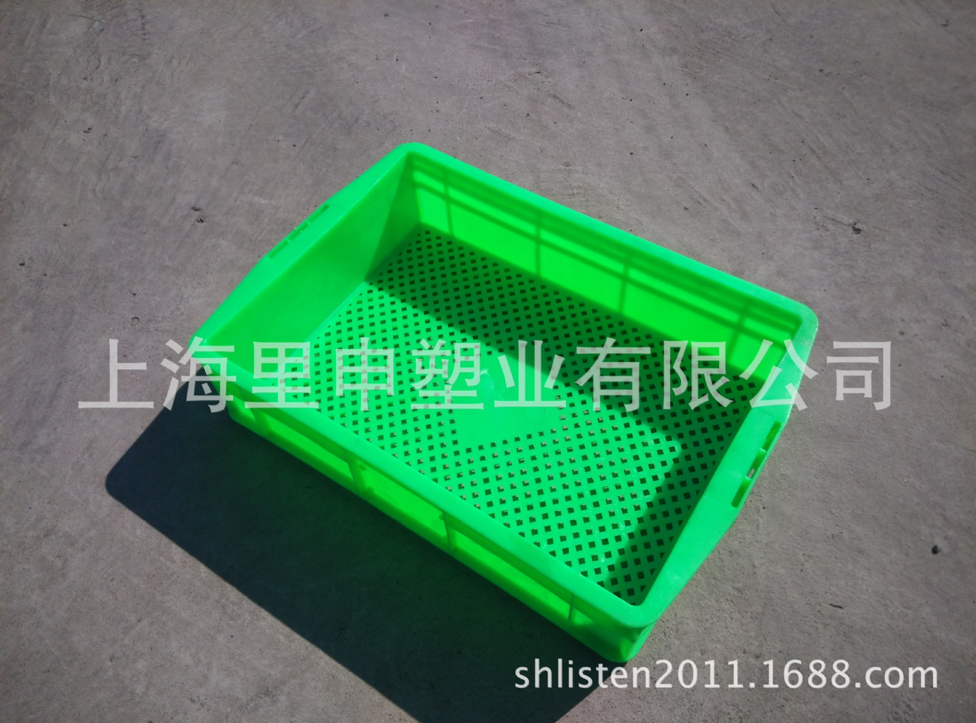 450*325*110塑料网底盒框周转箱 红绿色塑料箱  底部带孔仪表盒