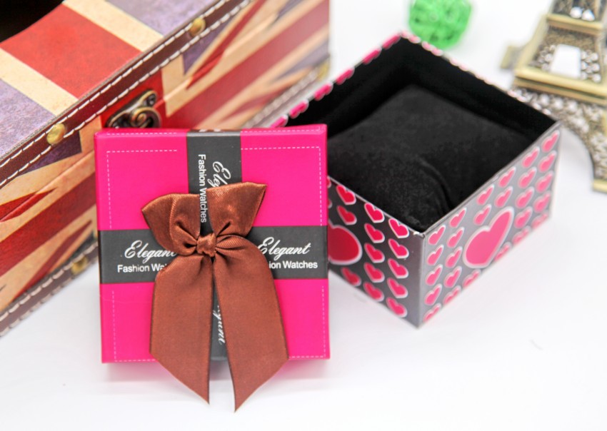 Supply Watch Box, Jewelry Box, Peach Heart Packing Box Bow Paper Box Decoration Display Box Watch Packaging