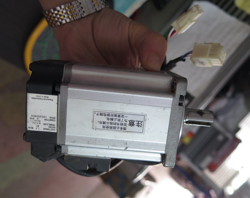 台州信达 二手松下电机MSMD042S2U 包好 询价