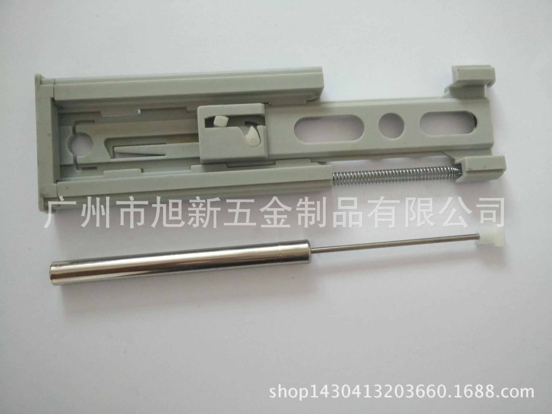 隱藏滑軌阻尼器