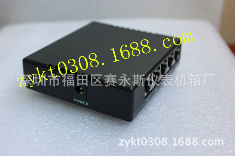 腾达5口百兆以太网交换机4口分线器网络集线器迷你家用五网线分流