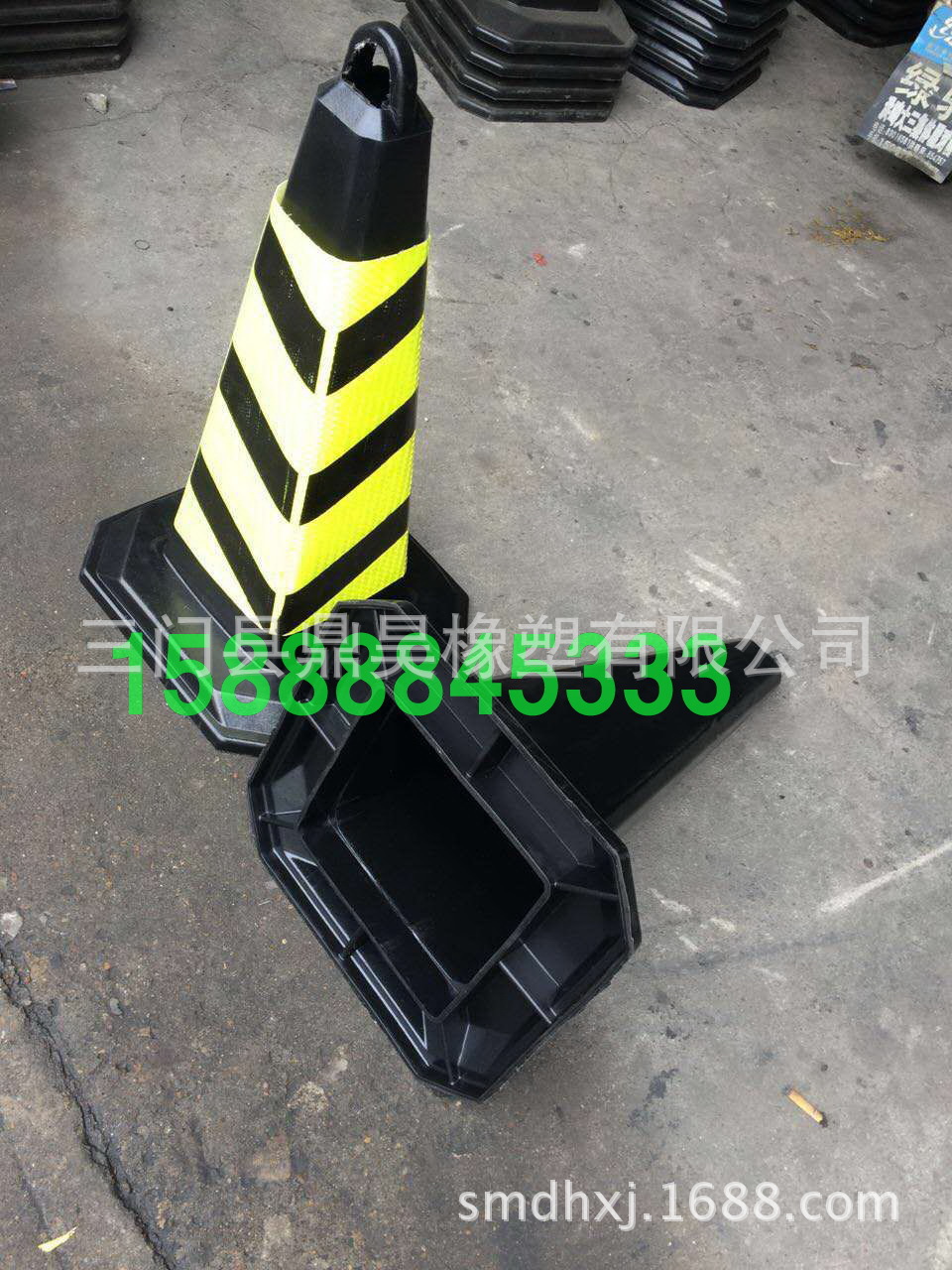 橡胶方锥带提环路锥方锥橡胶锥锥形桶高速防撞广告印刷反光路锥