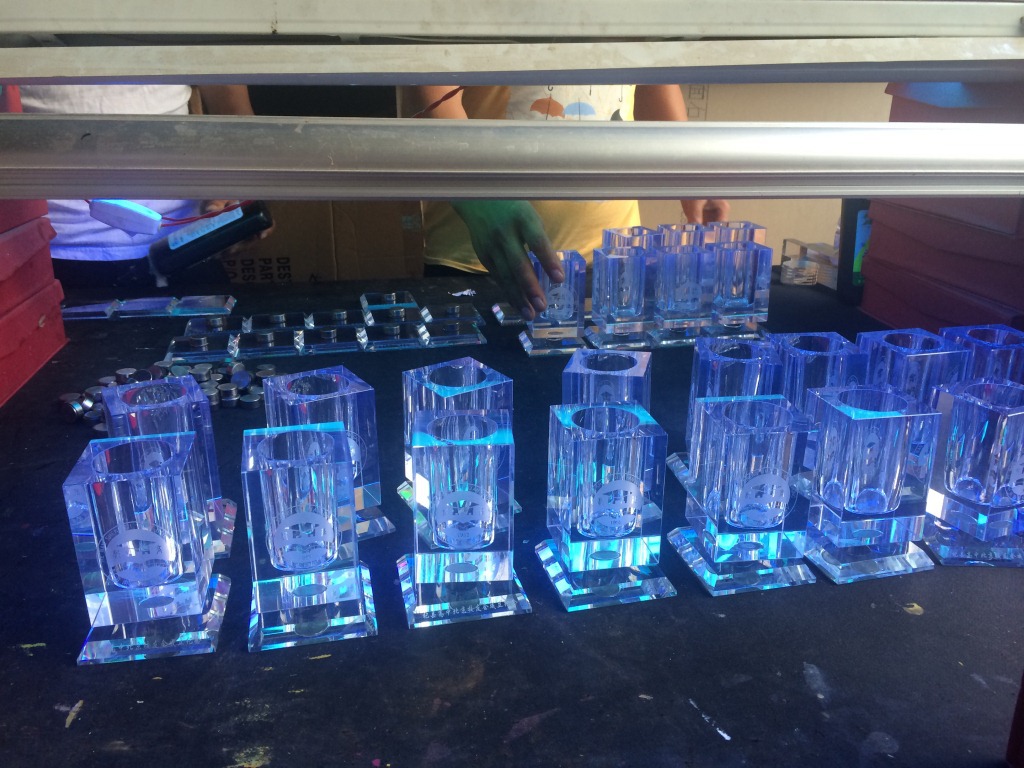 6727BC0F-77C2-4E99-B1B3-3919AE