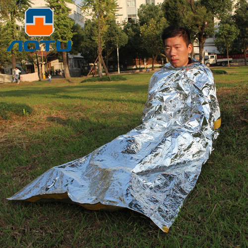 Concave-convex Outdoor Emergency First Aid Sleeping Bag Insulation Blanket Heat Insulation Insulating Survival Sleeping Bag PET Silver AT9039