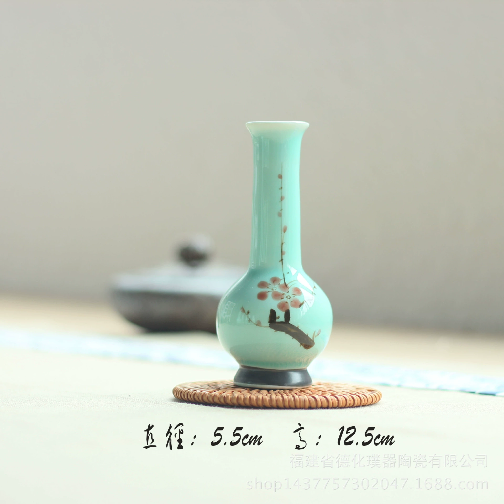 Exquisite hand -painted lotus ceramics plugs creative home handmade vase decoration hydroponic celadon office ornaments