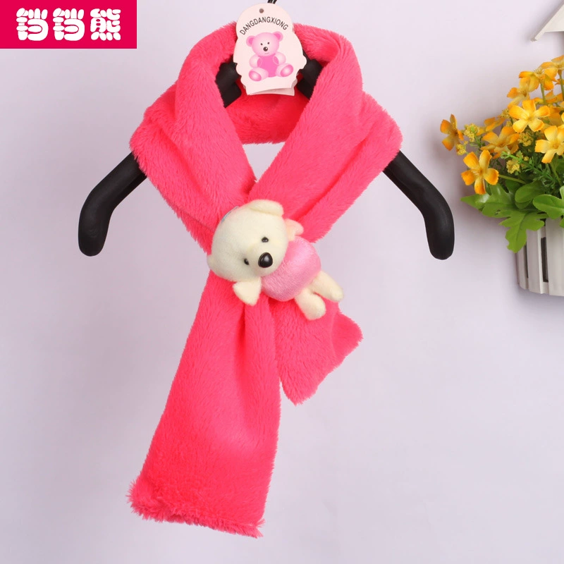 Картонный шарф? Wait 'Cartoon scarf' means 'карикатурный шарф' or 'мультяшный шарф'. Better 'мультяшный шарф, теплый демисезонный детский шарф, корейский стиль, тренд 2017 года' But it's