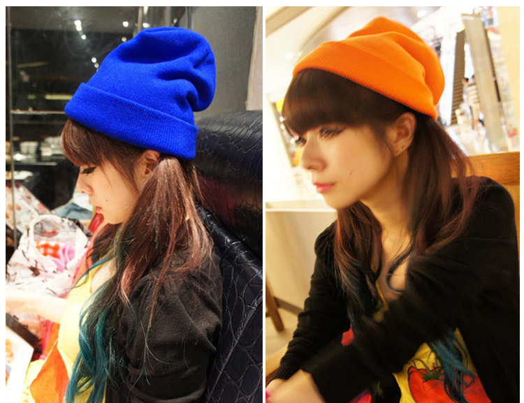 Unisex Simple Style Solid Color Sewing Crimping Wool Cap display picture 1