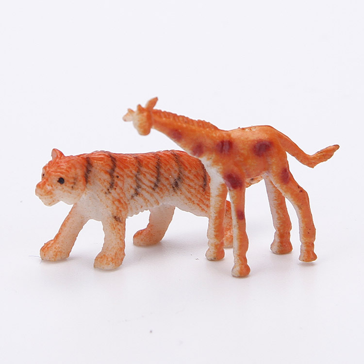 Plastic realistic animal model