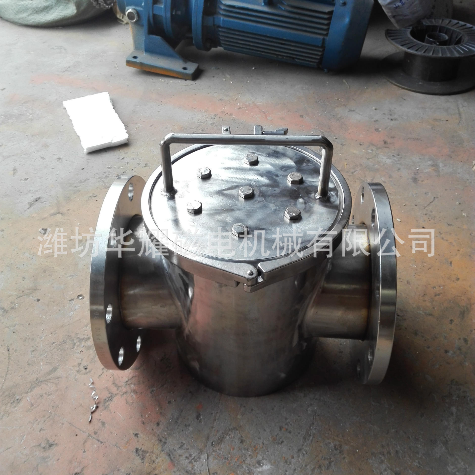 供应耐高温液体浆料管道除铁器  超强除铁不锈钢材质潍坊华耀生产