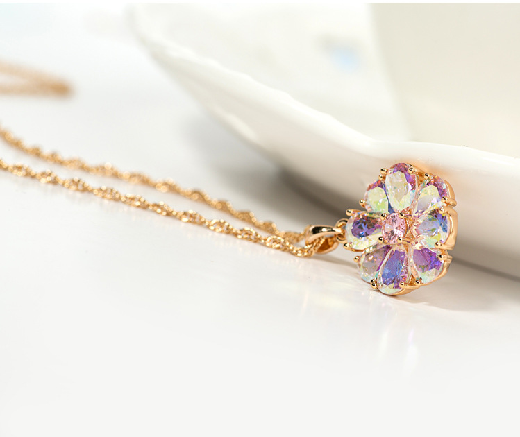 Simple Zircon Color Flower Necklace display picture 8