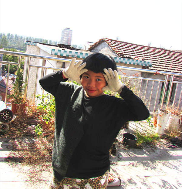 儿童劳保手套小孩棉纱手套打扫卫生白色小学生手套幼儿初中生手套