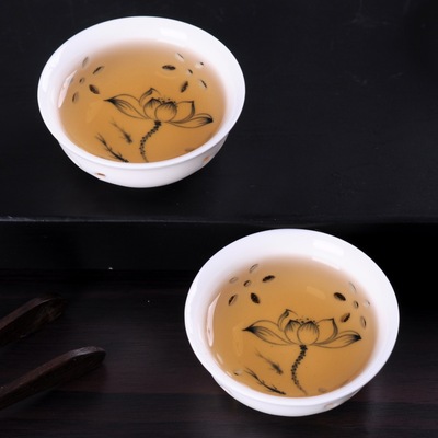 玲珑镂空青花陶瓷品茗单杯子创意礼品功夫茶具套装批发定制|ms