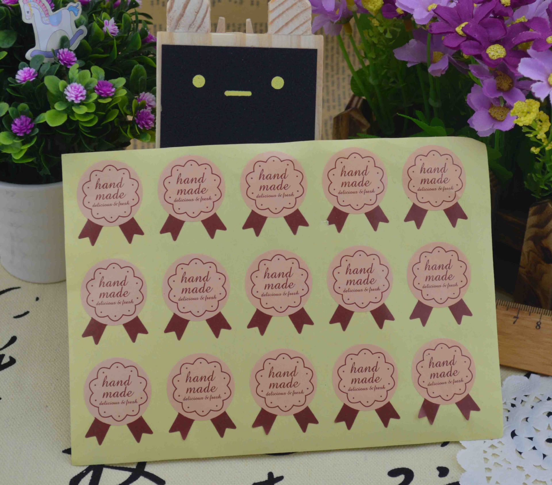 1153698307_1652906660