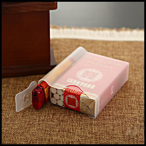 Wholesale plastic cigarette packs Eco-friendly plastic dual-use cigarette packs Soft pack cigarette packs Lighter boxes Chao Bo transparent