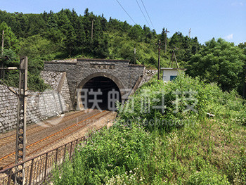 京广线改造南岭隧道-泄漏电缆夹具（公网覆盖工程）