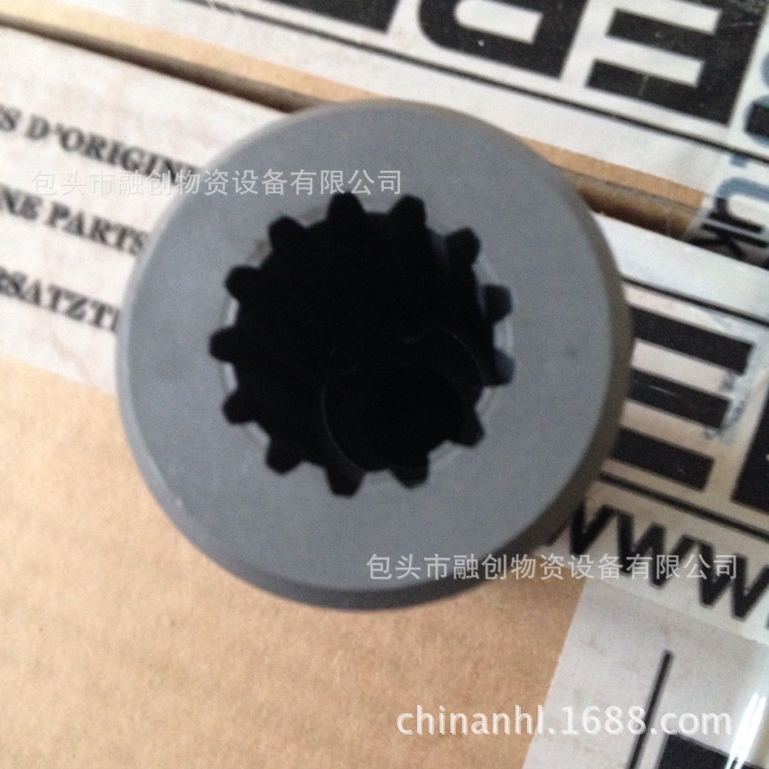 供应特雷克斯TEREX TR100用15244763花键连接套