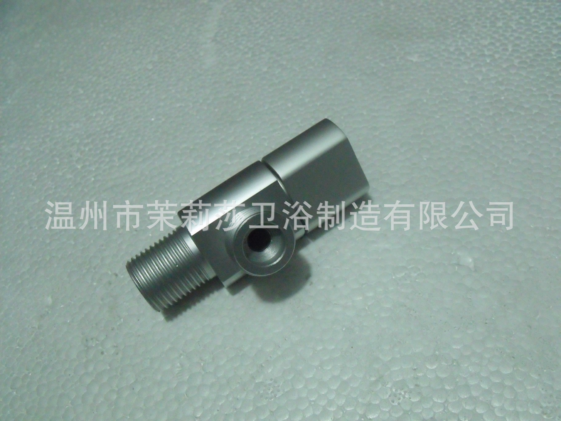 厂家供应太空铝卫生间三角阀 耐磨不生锈不含铅不褪色角阀MO.112|ms