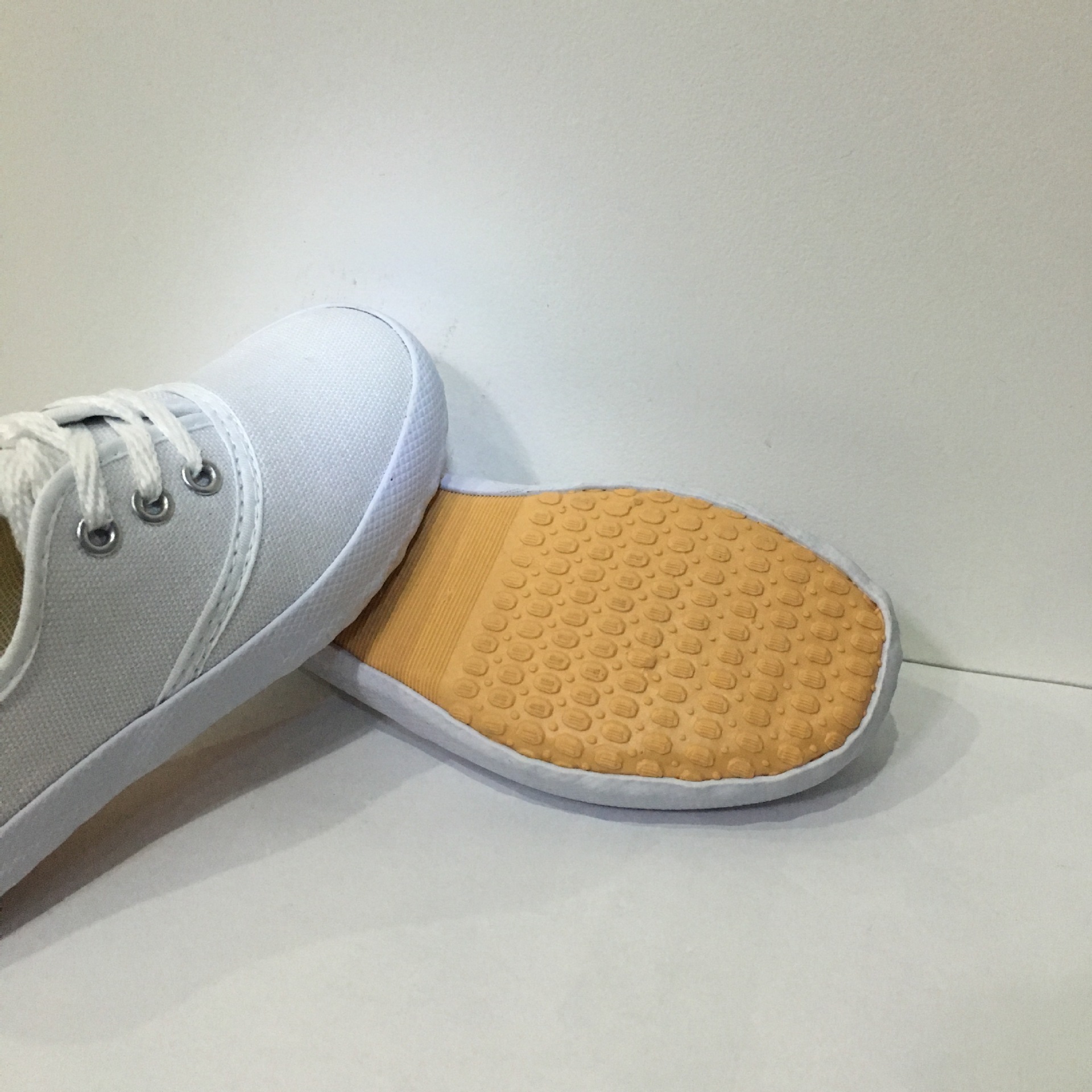 7516F140-B23D-405B-8B0D-50434E