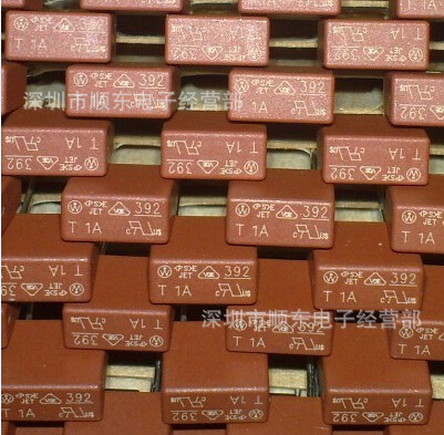 392系列微型保险丝 方形塑胶 塑封T2A PCB面板安装TE5