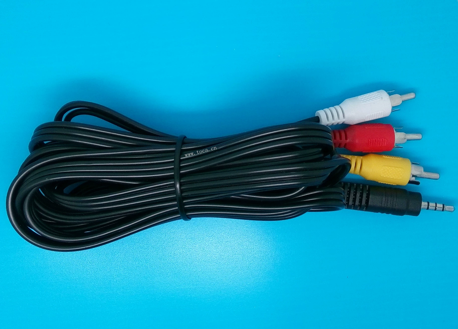 Специализация на производстве кабеля AV 3,5 мм угол 3RCA угол 3,5 прямой 3RCA прямой