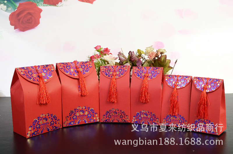 2096912239_1908571897