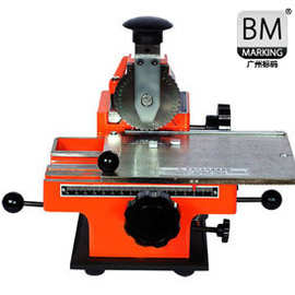 成都重庆贵阳昆明金属标牌打标机,设备铭牌打码机,标牌机,砸号机