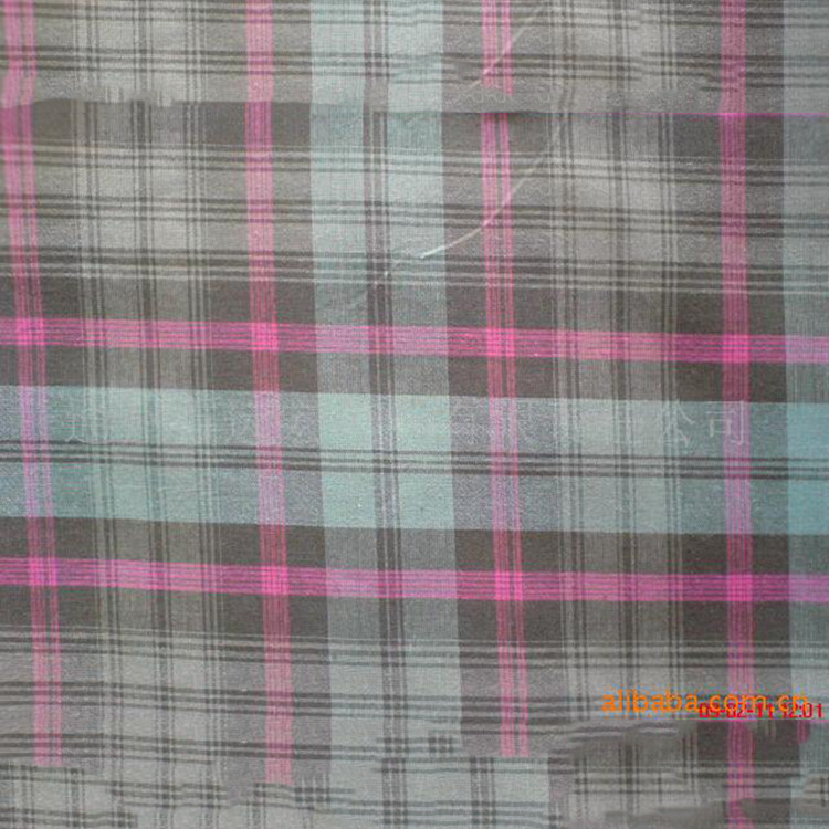 厂家批发 供应优质 色织布，府绸面料 服装用料