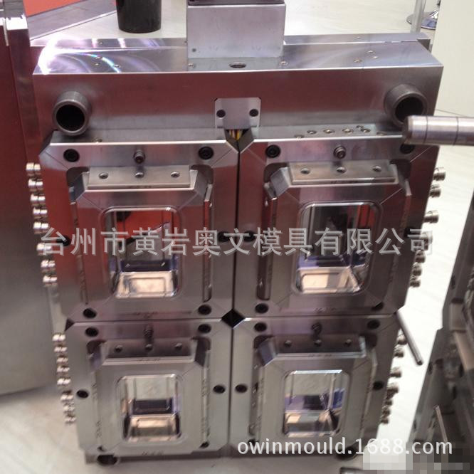 专业制造各种薄壁的碗，杯子，冰淇淋盒等系列模具，采用针阀式