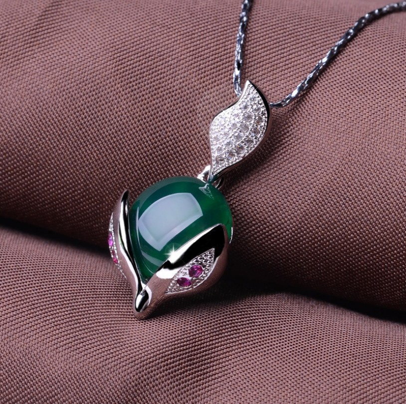 韩款冰种绿玉髓玛瑙狐狸吊坠 S925纯银狐狸吊坠 爱情旺桃花防小三