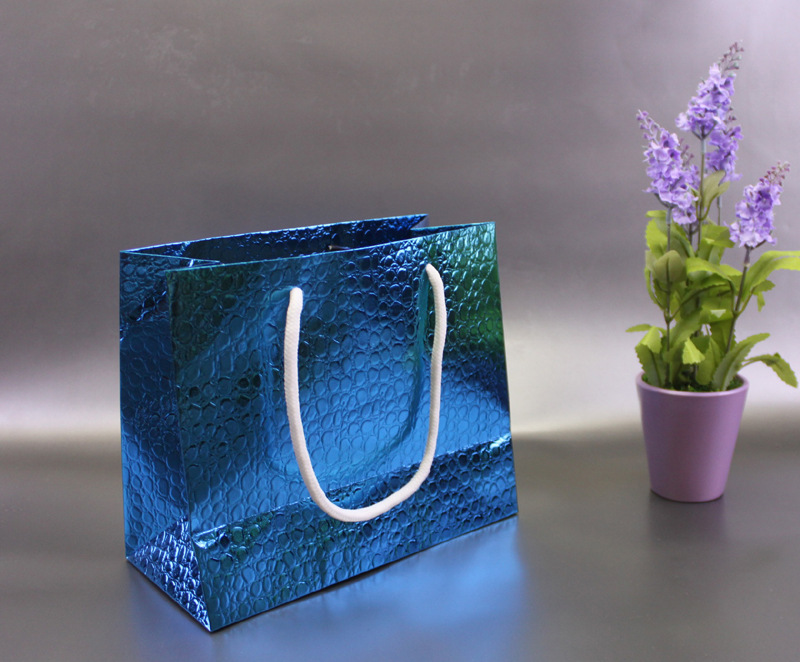 供应牛皮纸复合铝箔纸袋，可根据客户需求订制