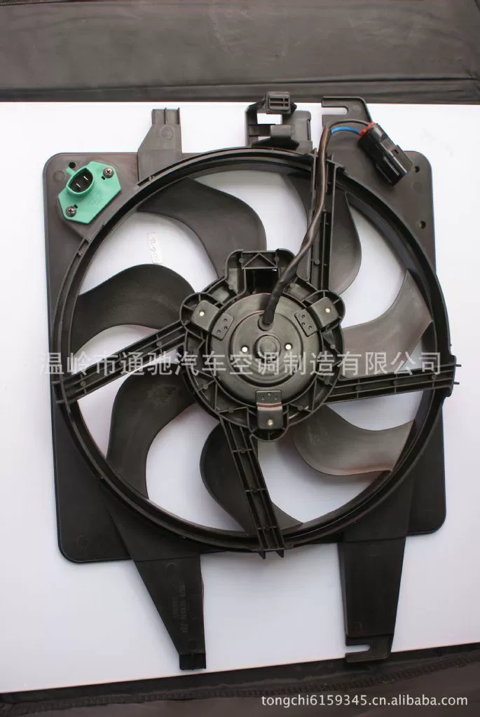 Подходит для Ford Ford Carnival Fans Fan Concrete Fan 3N218C607D X86H8C607TB