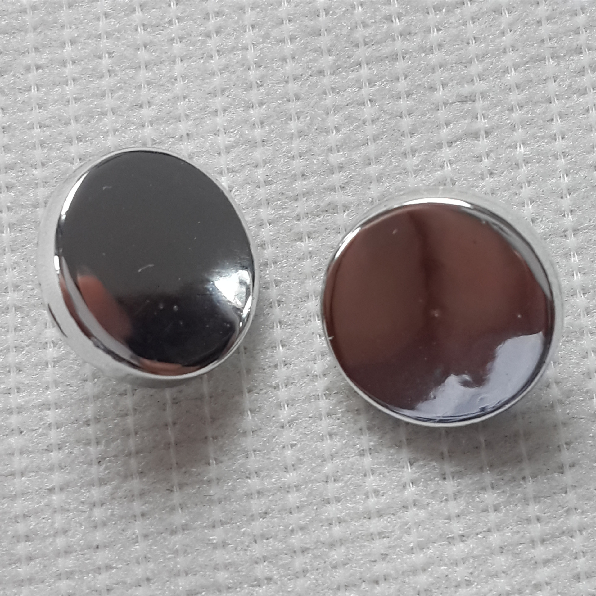 厂家供应 10mm金属合金UV电镀 有脚蘑菇纽扣 袖扣衬衫钮扣 可定制