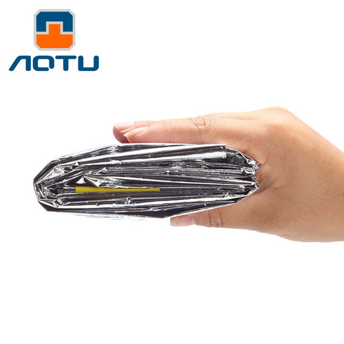 Concave-convex Outdoor Emergency First Aid Sleeping Bag Insulation Blanket Heat Insulation Insulating Survival Sleeping Bag PET Silver AT9039