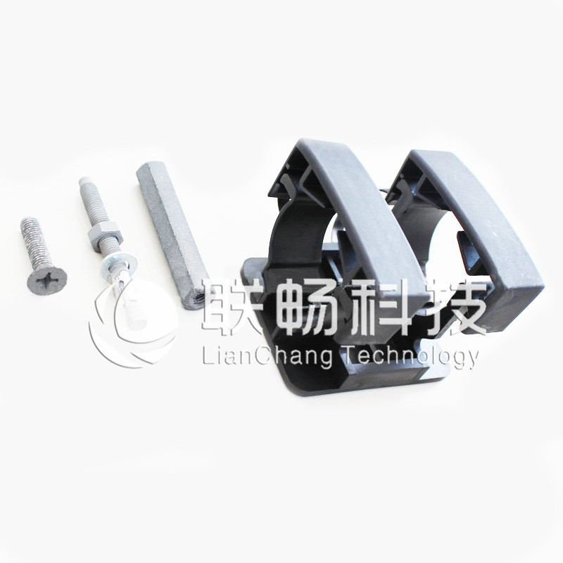 高速铁路用泄露电缆夹具