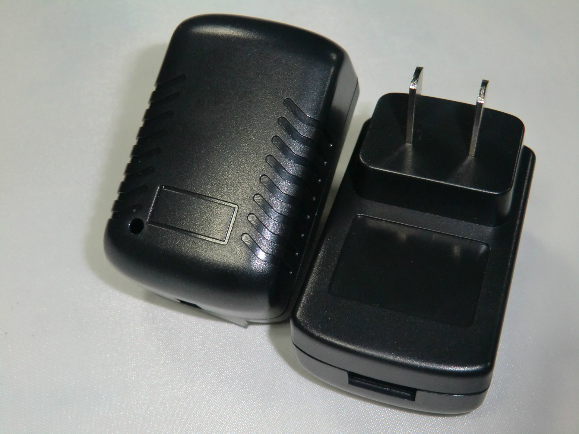 深圳德盈厂家供应5W充电器外壳/防火充电器外壳/安防充电器外壳