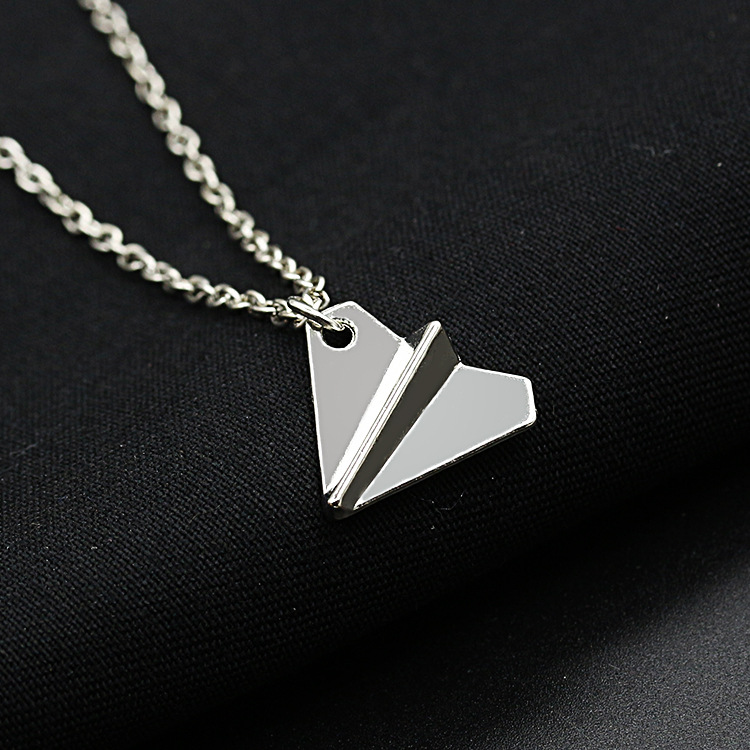 Best Selling Aircraft Necklace Origami Airplane Pendant Necklace Environmental Alloy Plating Necklace display picture 5