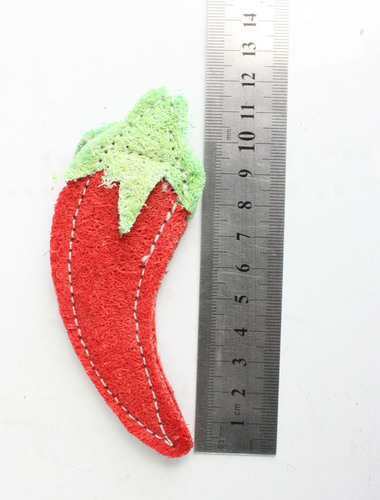 Red chili loofah pet supplies tooth grinding teeth cleaning breath freshening loofah for hamsters chinchillas rabbits pet toys