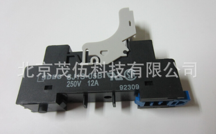 SJ1S-05B  和泉 继电器座  1组转换  SJ1S-05B