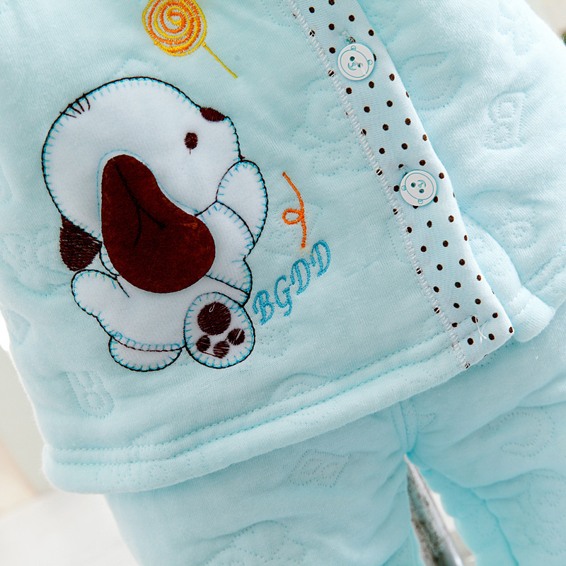 2334785748_1457337131