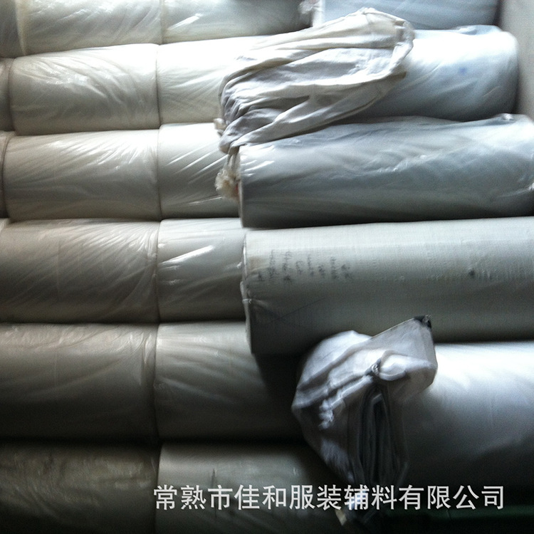 大量供应白色涤纶中化纤 可提供热轧无纺布 梳理热轧无纺布供应