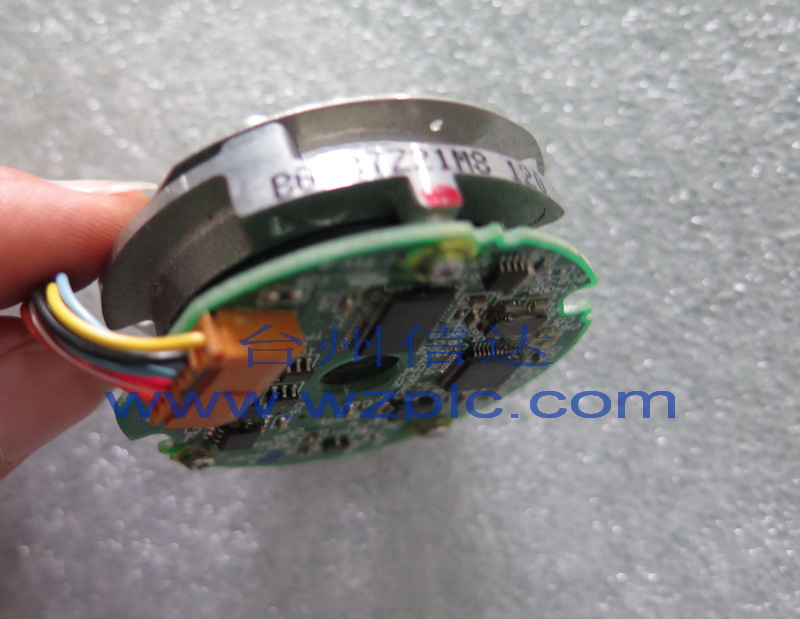 台州信达  二手安川编码器 BG7B7Z21M8  120  询价