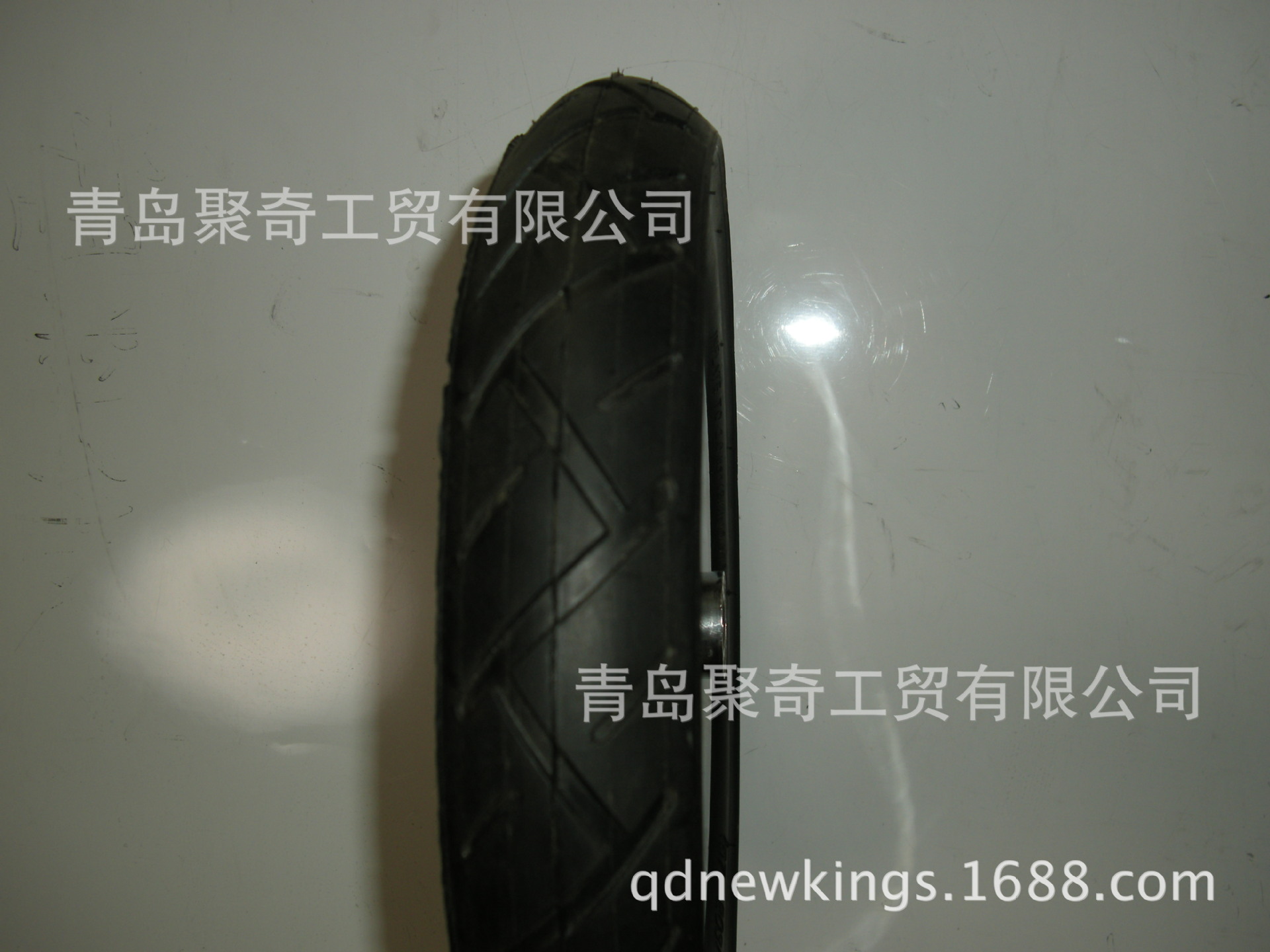 现货供应：12寸辐条橡胶充气轮 工具车钢圈充气轮子