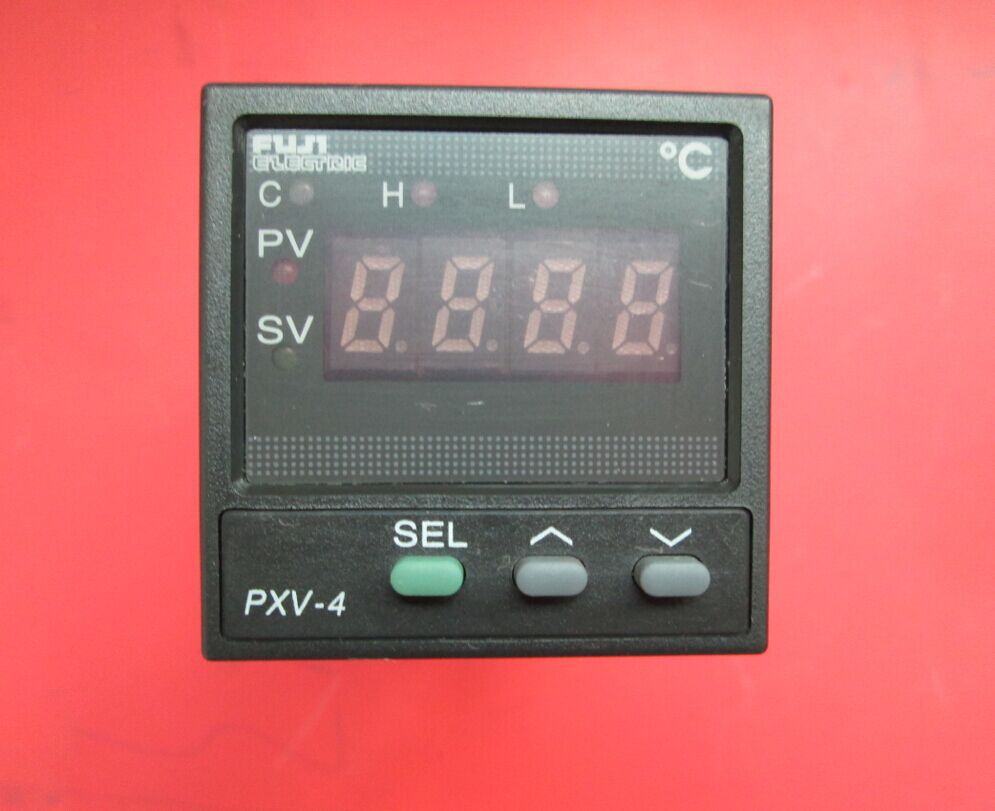温控仪  PXV-4   PXV4TCY2-1V000-A  AC100-240V