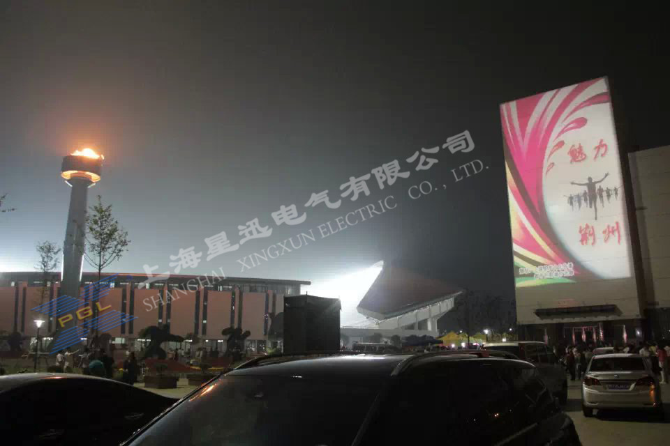 楼体投影_户外高清大画面投影_山体投影_楼体投影_上海星迅